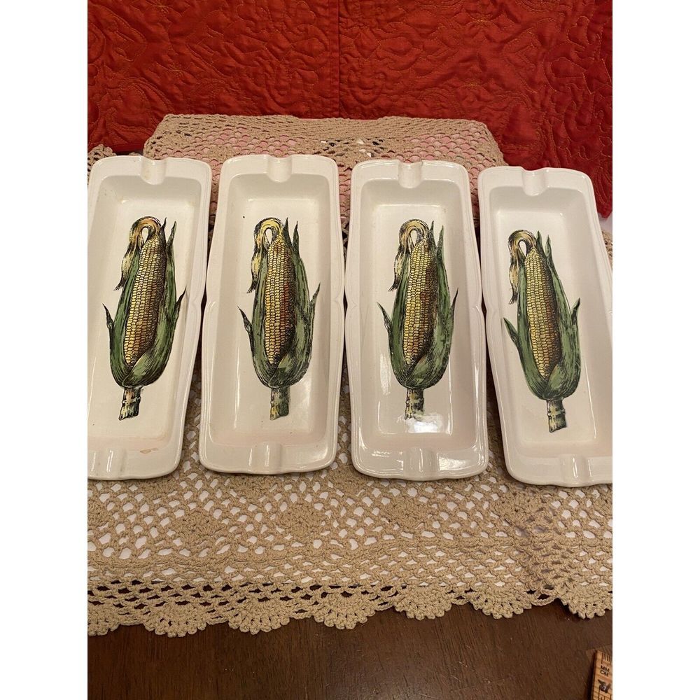 VINTAGE ORIGINAL JSC DESIGN  CORN HOLDERS YELLOW CORN KERNEL DESIGN‎ SET OF 4.